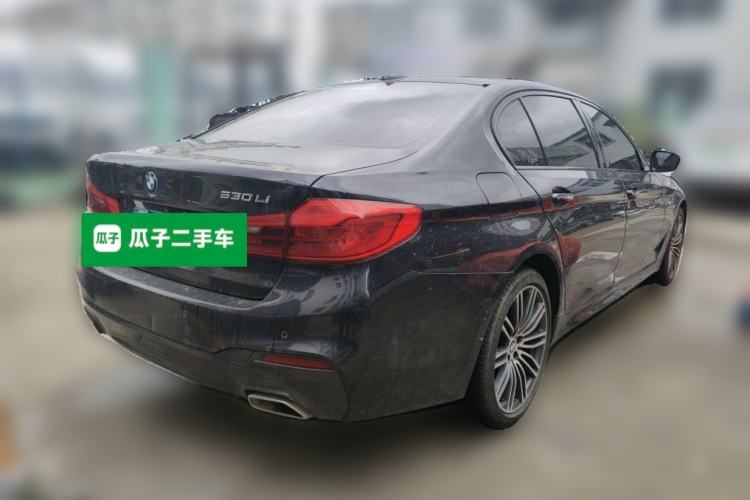 Used BMW 5 Series 2018 530Li Leading Model M Sport Package Rear Right 45 Deg