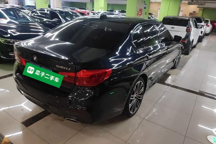 Used BMW 5 Series 2018 530Li Leading Model M Sport Package Rear Right 45 Deg