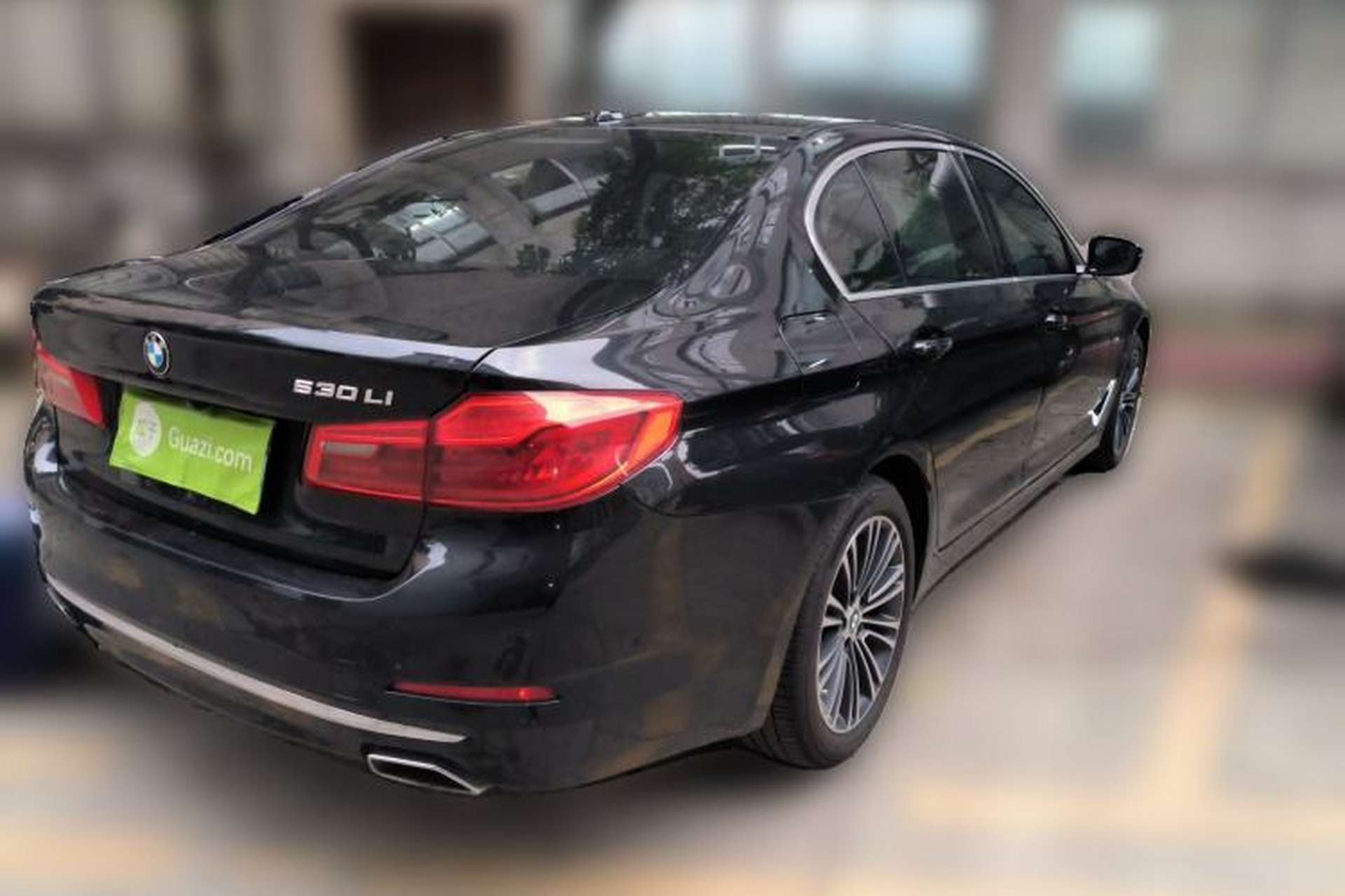 Used BMW 5 Series 2018 Facelifted 530Li Luxury Edition Premium Package Rear Right 45 Deg