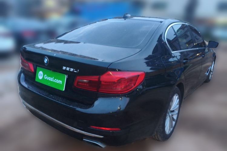Used BMW 5 Series 2018 525Li Luxury Package Rear Right 45 Deg