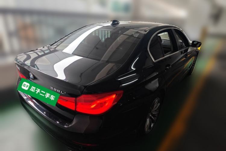 Used BMW 5 Series 2018 528Li Launch Special Edition Rear Right 45 Deg