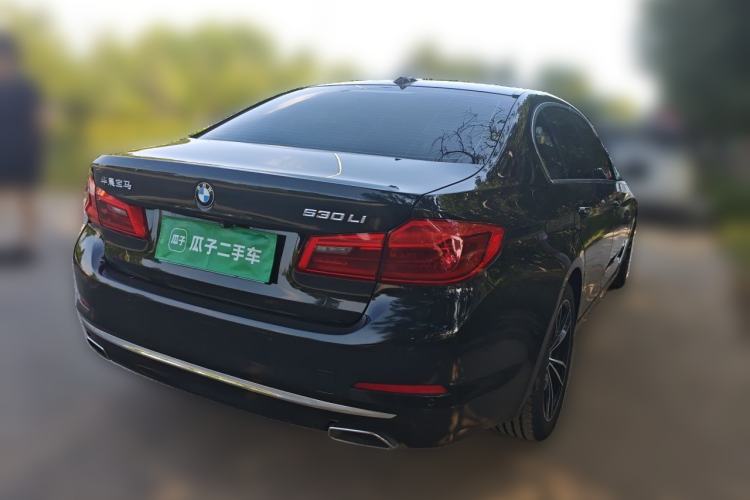 Used BMW 5 Series 2018 530Li Leading Edition Luxury Package Rear Right 45 Deg