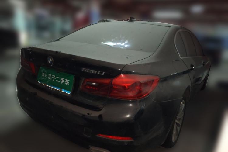 Used BMW 5 Series 2018 528Li Launch Special Edition Rear Right 45 Deg