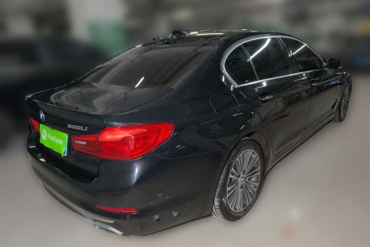 Used BMW 5 Series 2018 Facelifted 530Li Luxury Edition Premium Package Rear Right 45 Deg