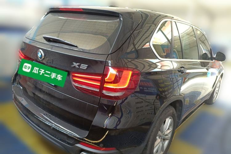 Used BMW 5 Series  Rear Right 45 Deg
