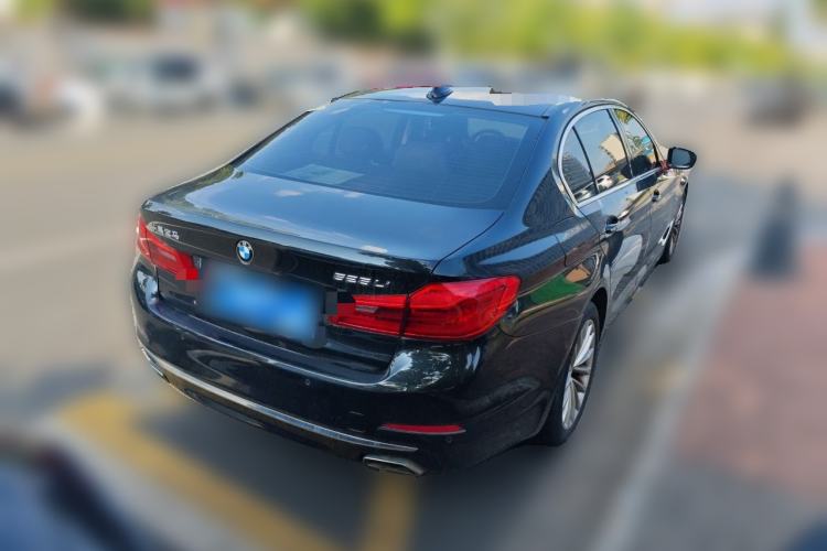 Used BMW 5 Series 2018 525Li Luxury Package Rear Right 45 Deg