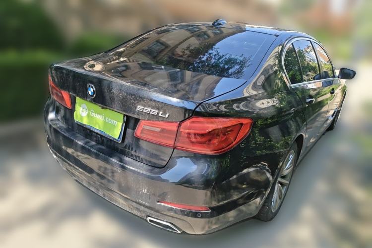 Used BMW 5 Series 2018 528Li Launch Special Edition Rear Right 45 Deg