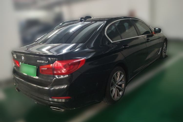 Used BMW 5 Series 2018 528Li Launch Special Edition Rear Right 45 Deg