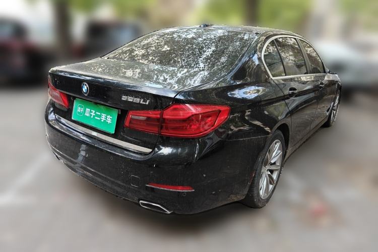 Used BMW 5 Series 2018 528Li Launch Special Edition Rear Right 45 Deg