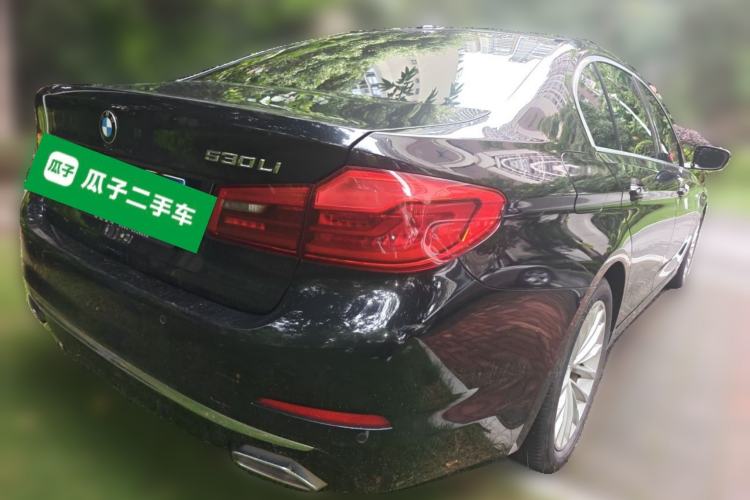 Used BMW 5 Series 2018 Revised Version 530Li Leading Edition Luxury Package Rear Right 45 Deg