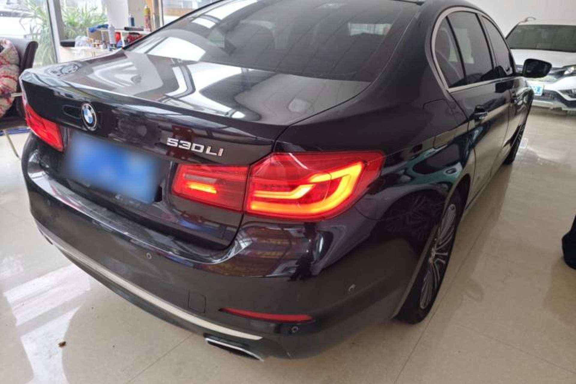 Used BMW 5 Series 2018 530Li Luxury Edition Premium Package Rear Right 45 Deg