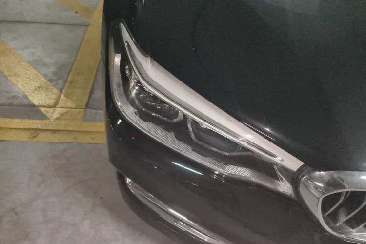 Used BMW 5 Series 2018 530Li Luxury Edition Premium Package Right Front Headlight