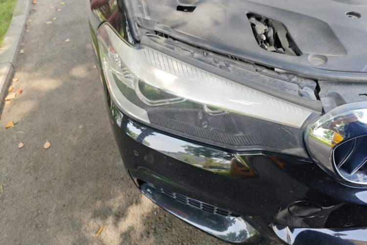 Used BMW 5 Series 2018 530Li Leading Model M Sport Package Right Front Headlight