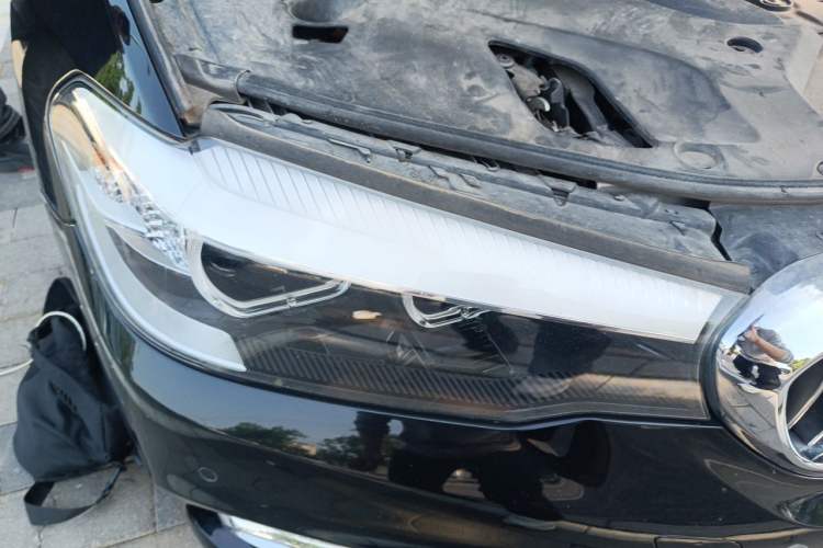 Used BMW 5 Series 2018 Revised Version 530Li Leading Edition Luxury Package Right Front Headlight