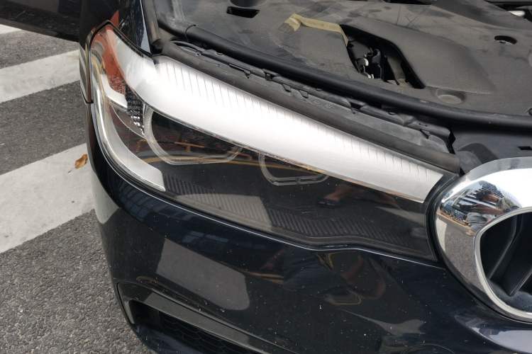 Used BMW 5 Series 2018 Restyled 530Li Luxury Edition M Sport Package Right Front Headlight