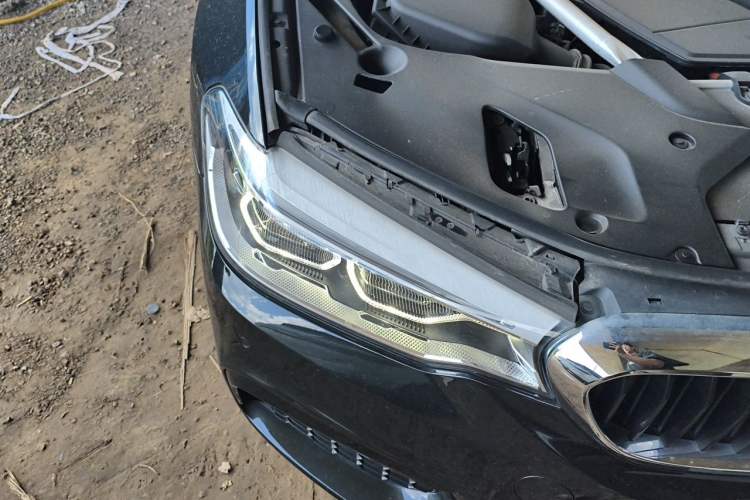 Used BMW 5 Series 2018 Restyled 530Li Leading Edition M Sport Package Right Front Headlight