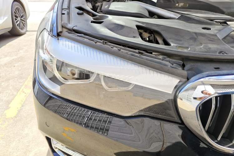 Used BMW 5 Series 2018 Revised Version 530Li Leading Edition Luxury Package Right Front Headlight