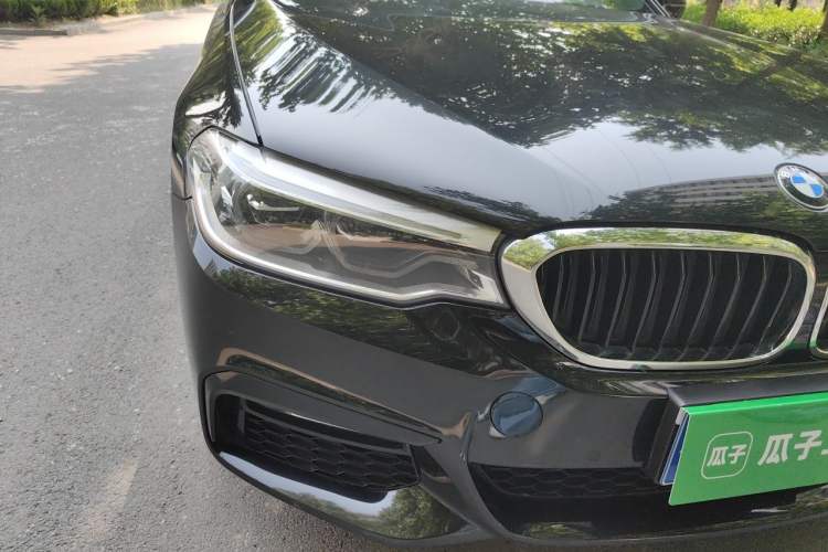 Used BMW 5 Series 2018 525Li M Sport Package Right Front Headlight