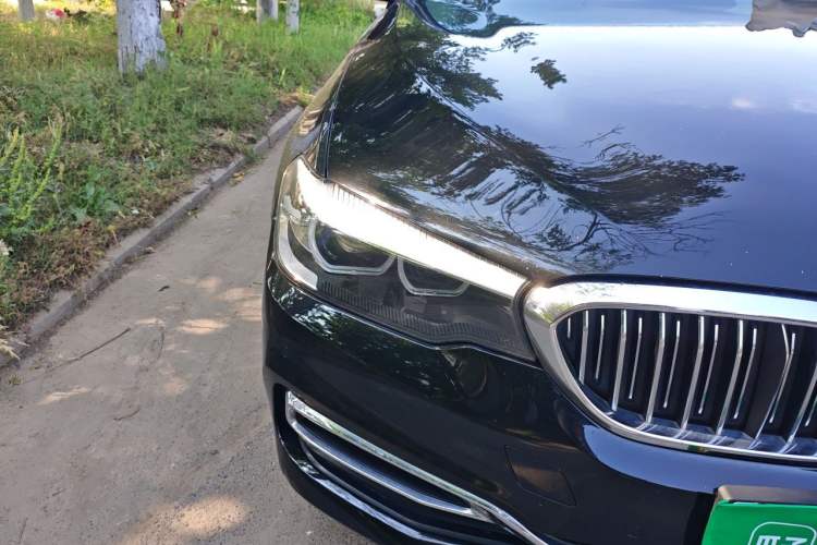 Used BMW 5 Series 2018 530Li Leading Edition Luxury Package Right Front Headlight