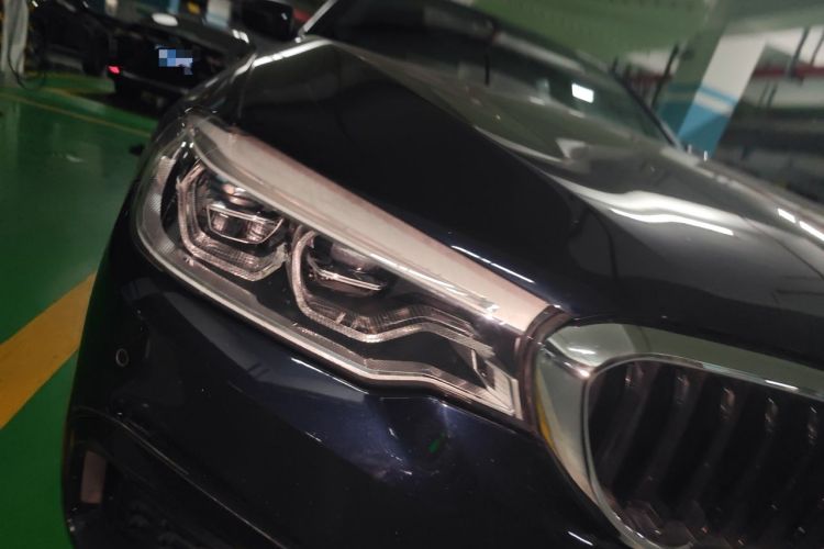 Used BMW 5 Series 2018 Restyled 530Li Leading Edition M Sport Package Right Front Headlight