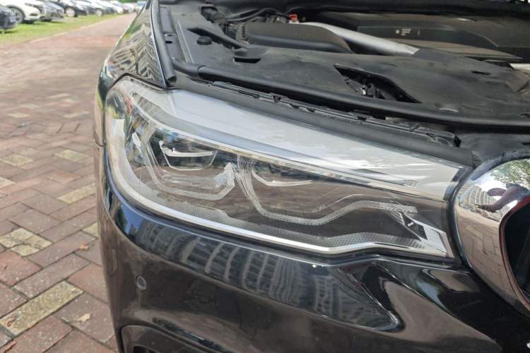 Used BMW 5 Series 2018 Restyled 530Li Leading Edition M Sport Package Right Front Headlight