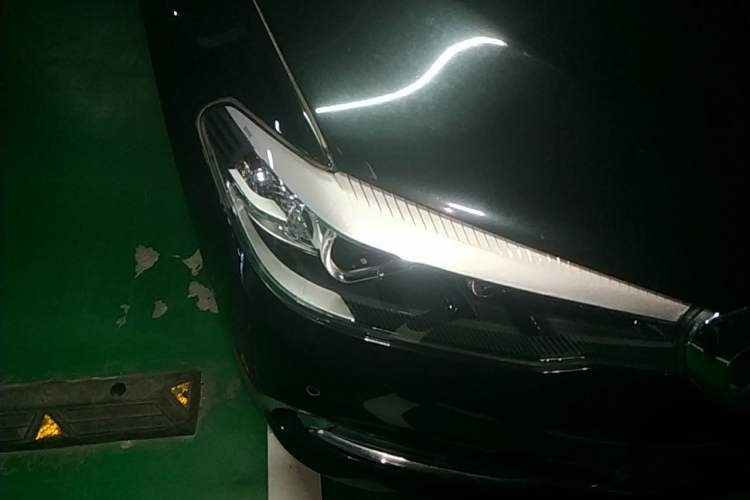 Used BMW 5 Series 2018 525Li Luxury Package Right Front Headlight
