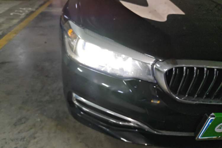 Used BMW 5 Series 2018 530Li Leading Edition Luxury Package Right Front Headlight