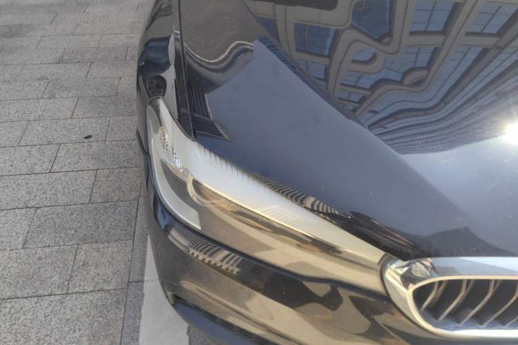 Used BMW 5 Series 2018 Restyled 530Li Leading Edition M Sport Package Right Front Headlight