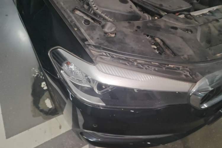 Used BMW 5 Series 2018 528Li Launch Special Edition Right Front Headlight