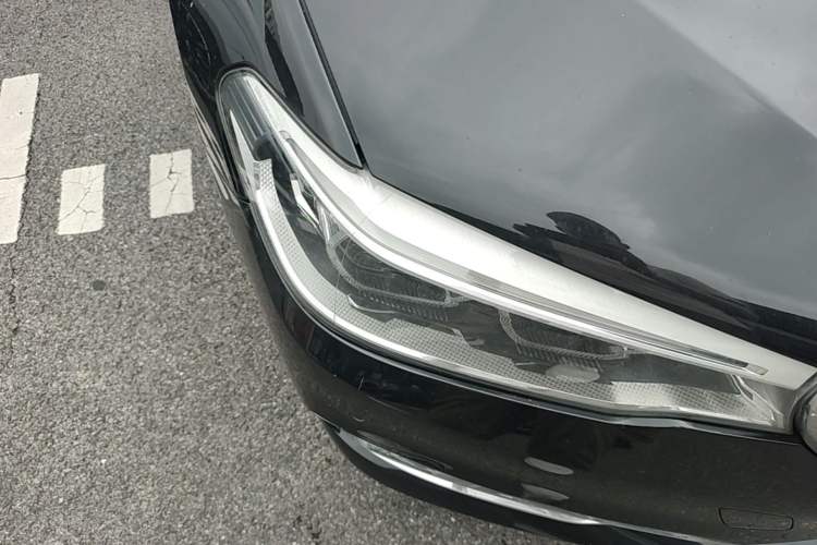 Used BMW 5 Series 2018 Facelifted 530Li Luxury Edition Premium Package Right Front Headlight