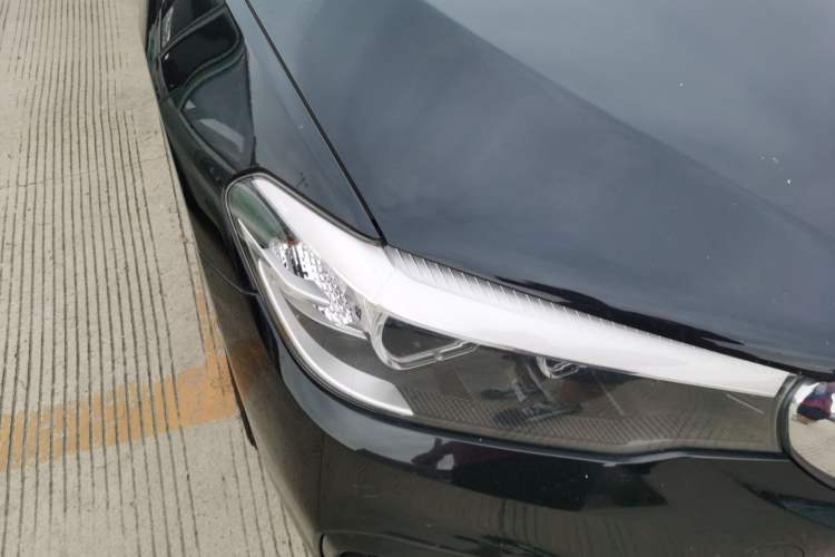 Used BMW 5 Series 2018 530Li xDrive M Sport Package Right Front Headlight