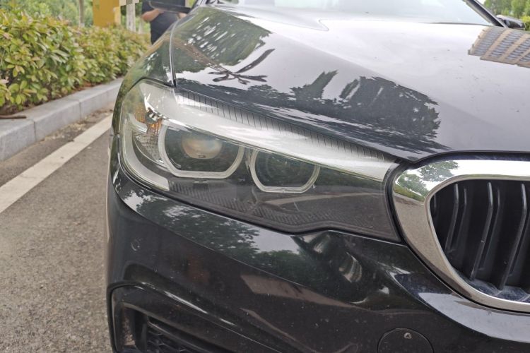 Used BMW 5 Series 2018 Restyled 530Li Leading Edition M Sport Package Right Front Headlight