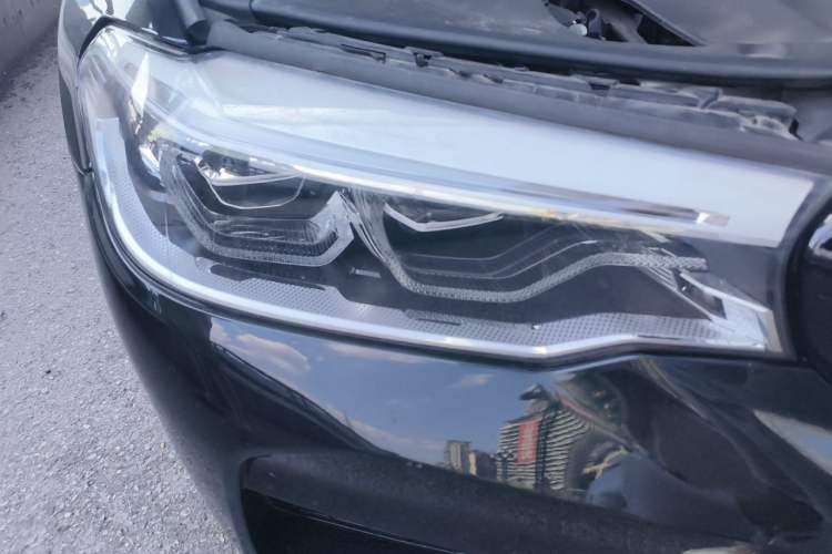 Used BMW 5 Series 2018 525Li Luxury Package Right Front Headlight
