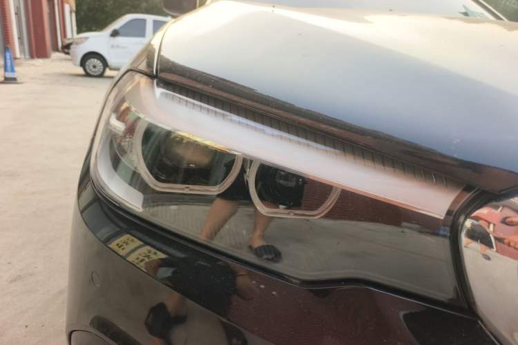 Used BMW 5 Series 2018 525i M Sport Package Right Front Headlight