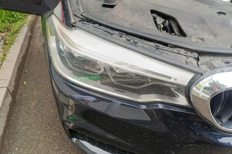 Used BMW 5 Series 2018 Restyled 530Li Leading Edition M Sport Package Right Front Headlight