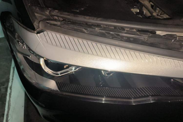 Used BMW 5 Series 2018 525Li Luxury Package Right Front Headlight