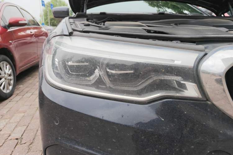 Used BMW 5 Series 2018 530Li xDrive M Sport Package Right Front Headlight