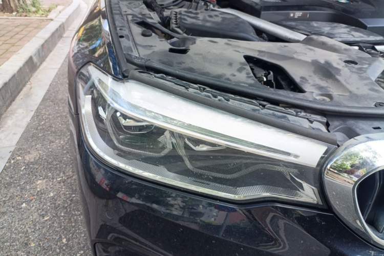 Used BMW 5 Series 2018 Restyled 530Li Leading Edition M Sport Package Right Front Headlight