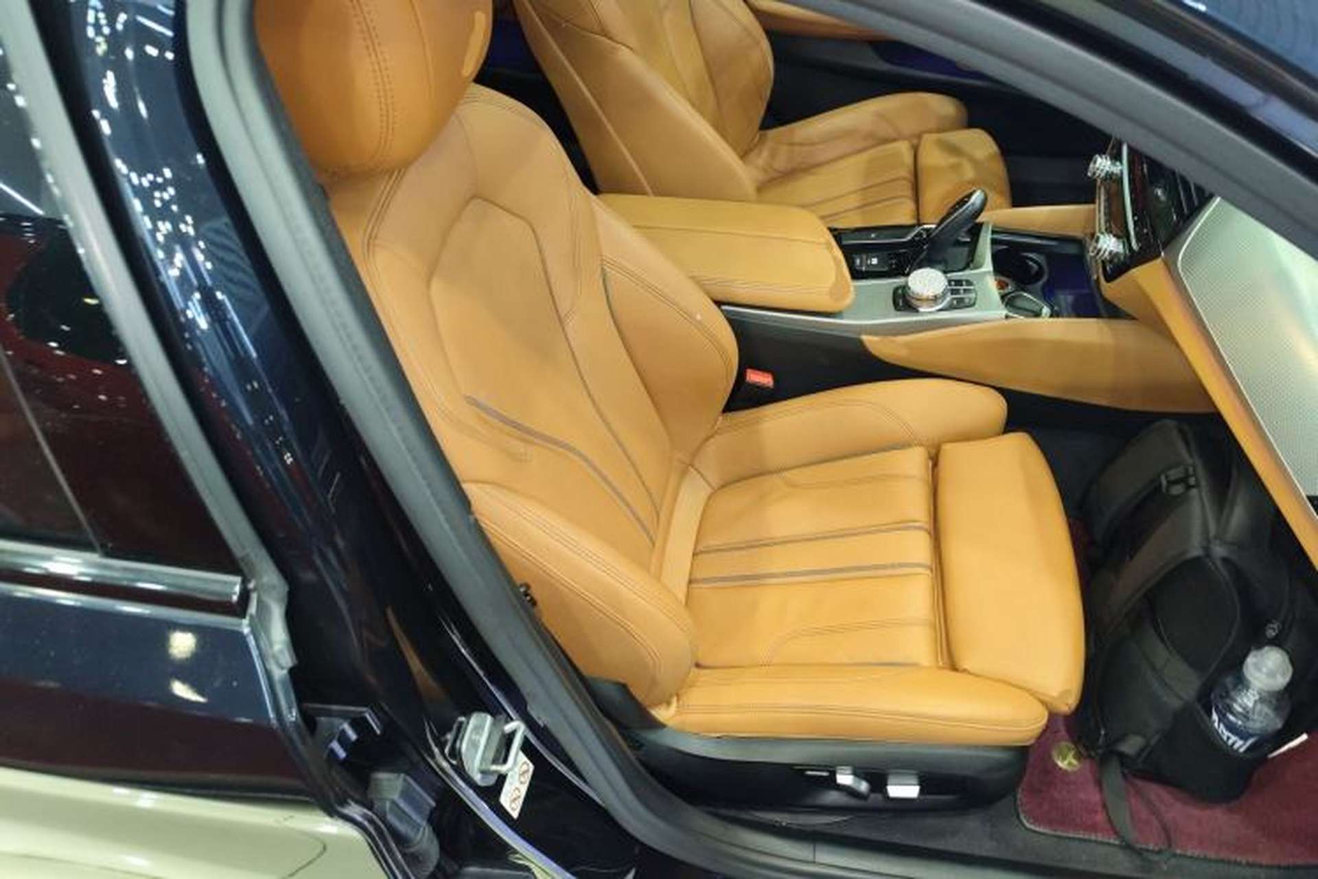 Used BMW 5 Series 2018 525i M Sport Package Right Front Seat