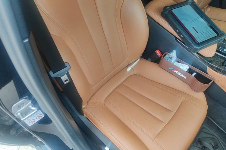 Used BMW 5 Series 2018 Restyled 530Li Leading Edition M Sport Package Right Front Seat