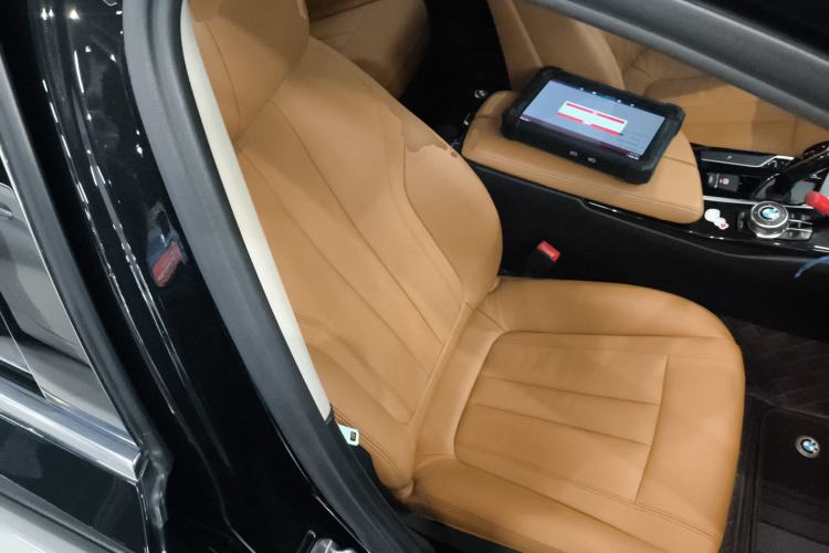 Used BMW 5 Series 2018 528Li Launch Special Edition Right Front Seat
