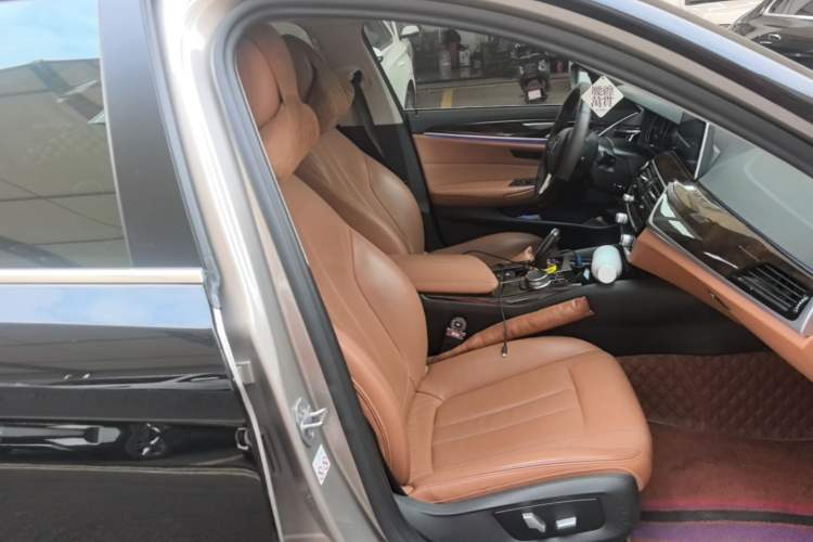 Used BMW 5 Series 2018 528Li Launch Special Edition Right Front Seat