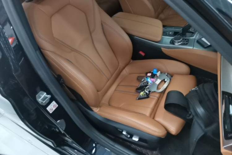 Used BMW 5 Series 2018 525i M Sport Package Right Front Seat