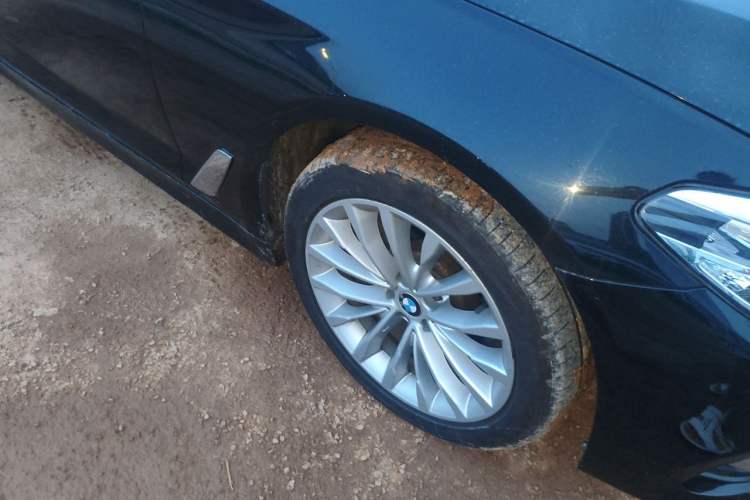 Used BMW 5 Series 2018 525Li Luxury Package Right Front Wheel Hub
