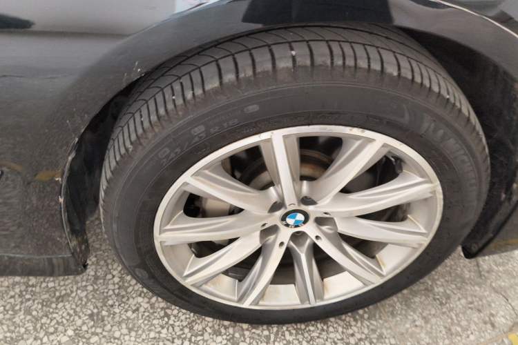 Used BMW 5 Series 2018 528Li Launch Special Edition Right Front Wheel Hub