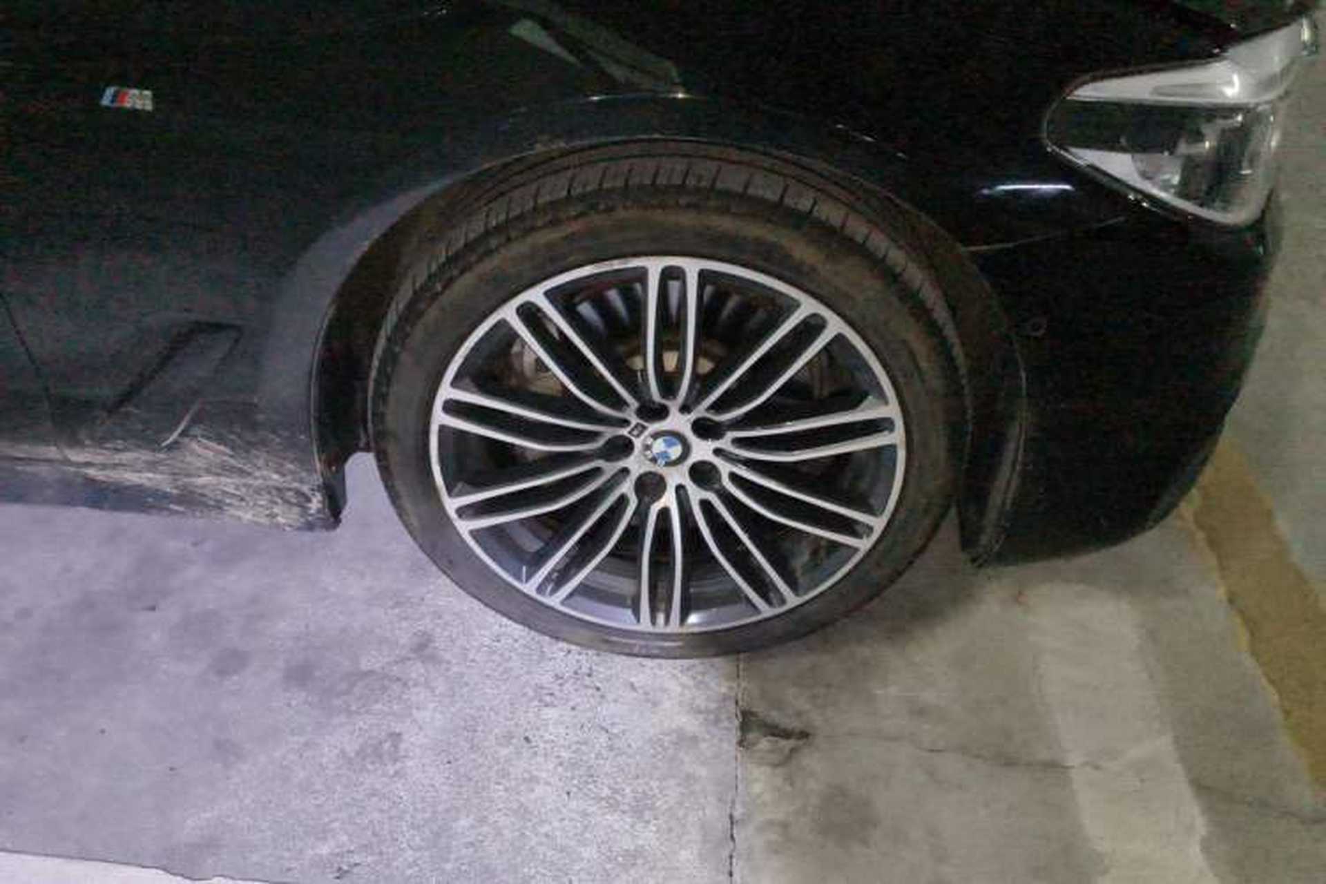 Used BMW 5 Series 2018 530Li Luxury Edition M Sport Package Right Front Wheel Hub