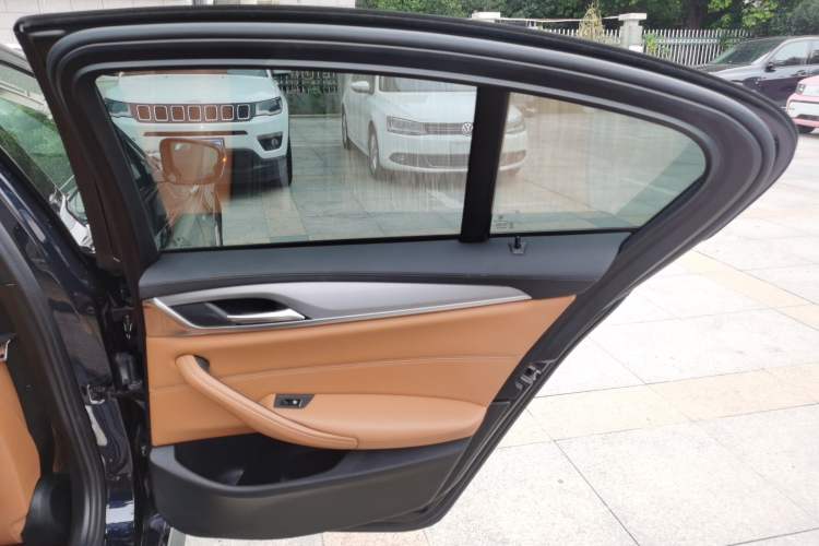 Used BMW 5 Series 2018 525i M Sport Package Right Rear Door Interior