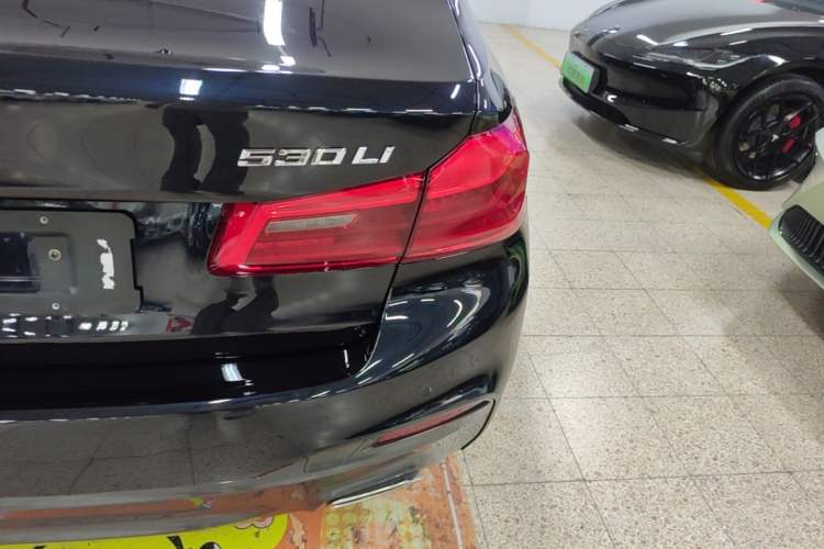 Used BMW 5 Series 2018 Restyled 530Li Luxury Edition M Sport Package Right Rear Taillight