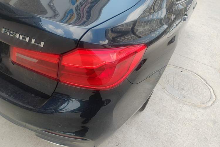 Used BMW 5 Series 2018 Restyled 530Li Leading Edition M Sport Package Right Rear Taillight
