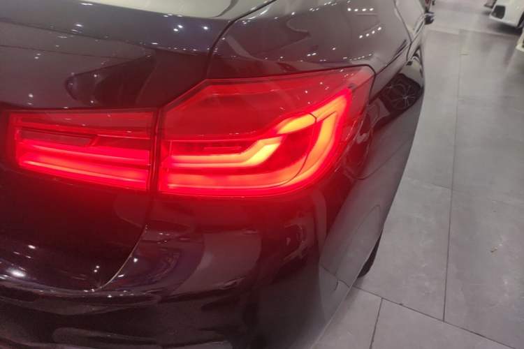 Used BMW 5 Series 2018 Restyled 530Li Leading Edition M Sport Package Right Rear Taillight
